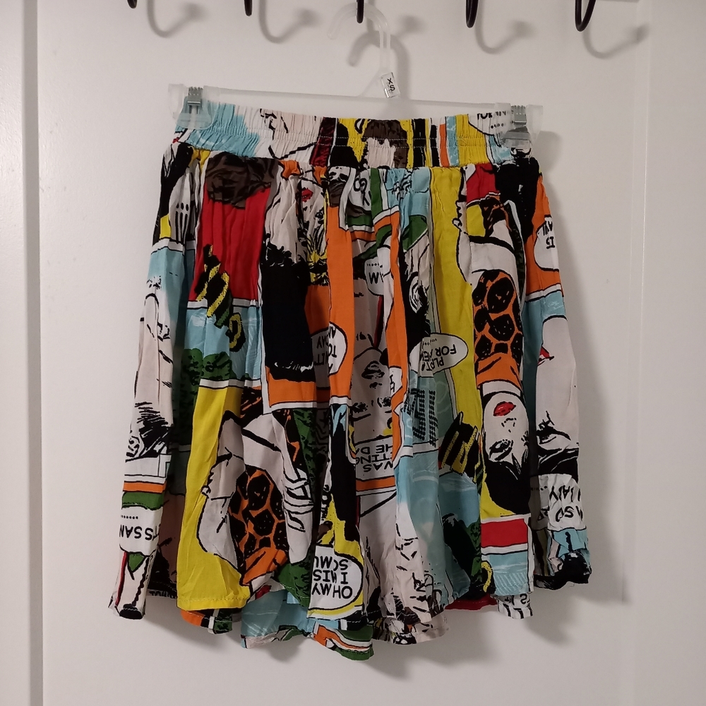 Brandy Melville Comic Romance Skater Skirt